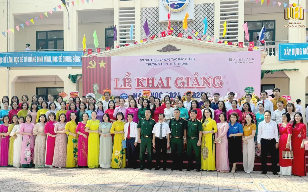 Tiếng Trung Hương Hương chào mừng năm học mới 2024-2025