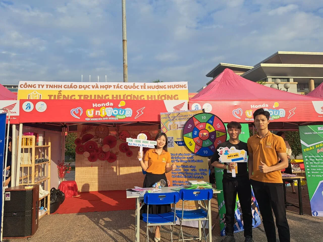 Trải nghiệm văn hóa Trung Hoa cùng Hương Hương
