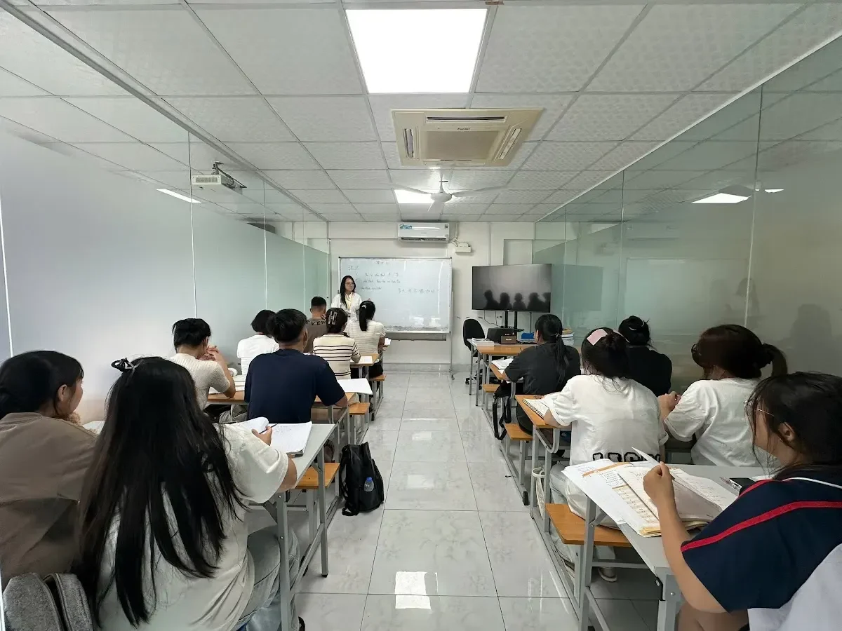 Lớp học tiếng Trung