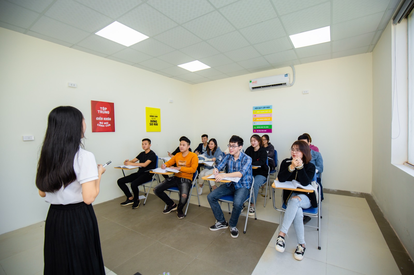 Lớp học tại Hương Hương